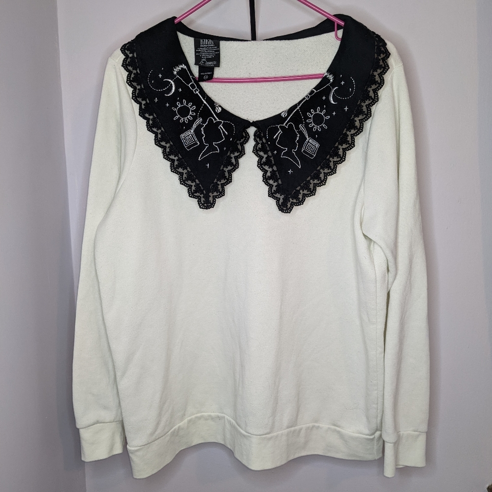 Her Universe Black and White Sweater Lace Collar Kiki’s Delivery Service Gihbi